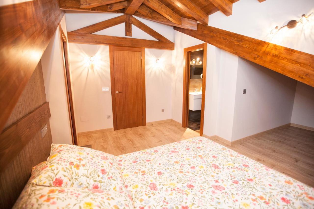 Cuatrovistes Guest House San Martin de Bada ภายนอก รูปภาพ