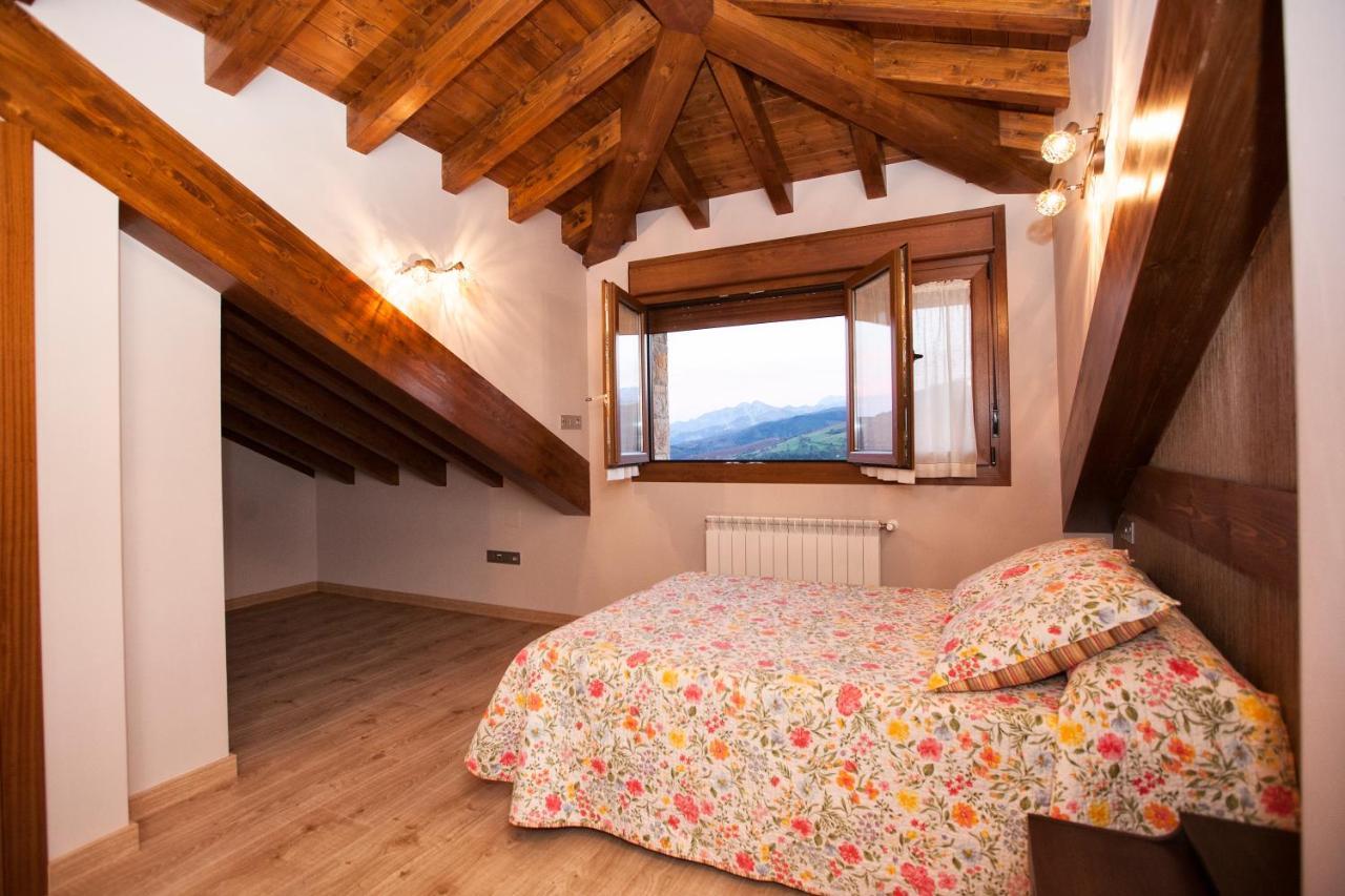 Cuatrovistes Guest House San Martin de Bada ภายนอก รูปภาพ